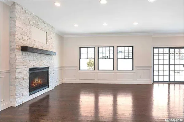 $1,429,999 | 21 Cypress Avenue, Bethpage, NY 11714