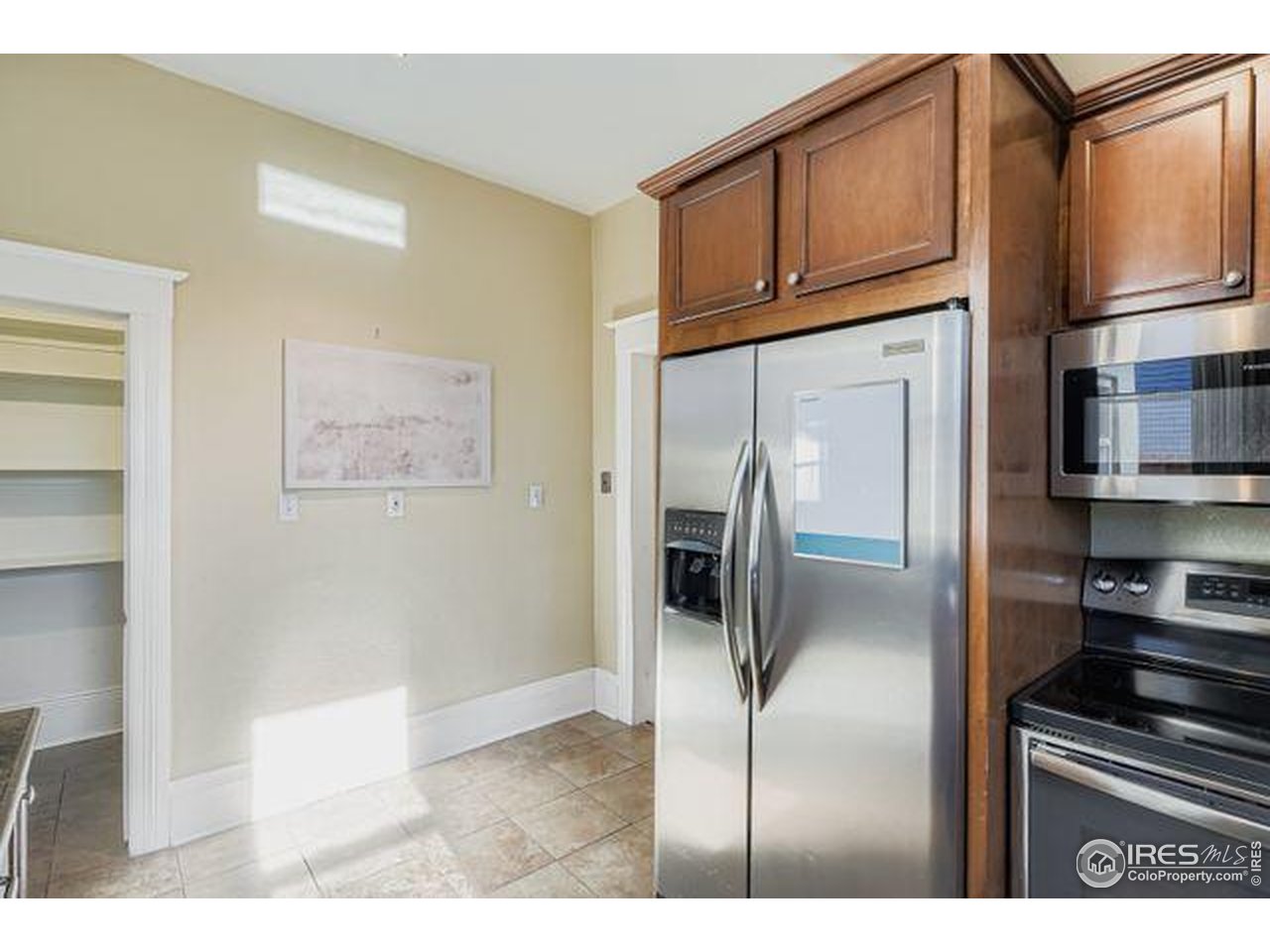 3001 North High Street Denver, CO 80205 - Photo 12 of 33 kitchen - main level