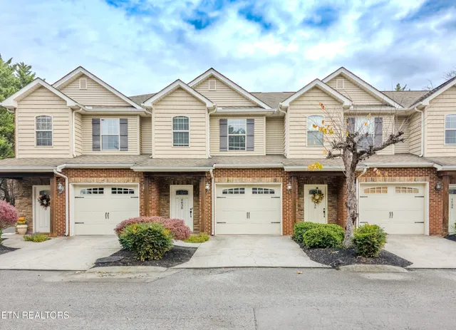 $280,000 | 4838 Fountain View Way, Knoxville, TN 37918