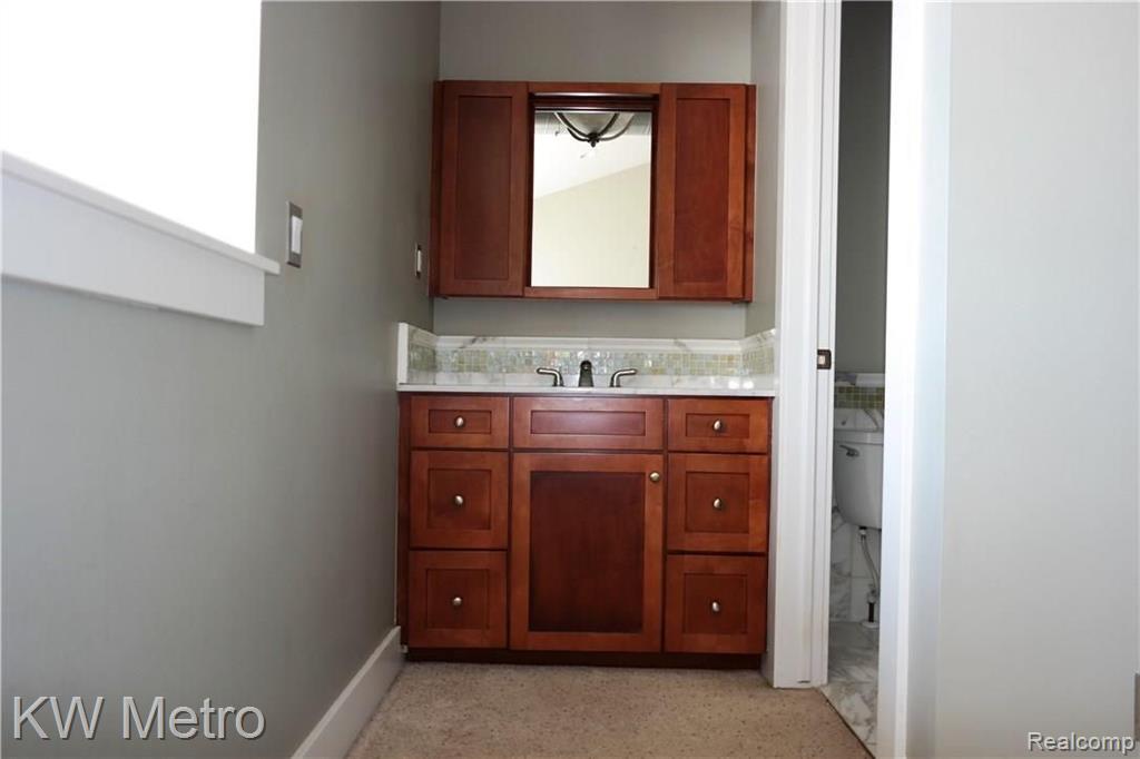 686 West Eleven Mile Road Royal Oak, MI 48073 - Photo 15 of 25