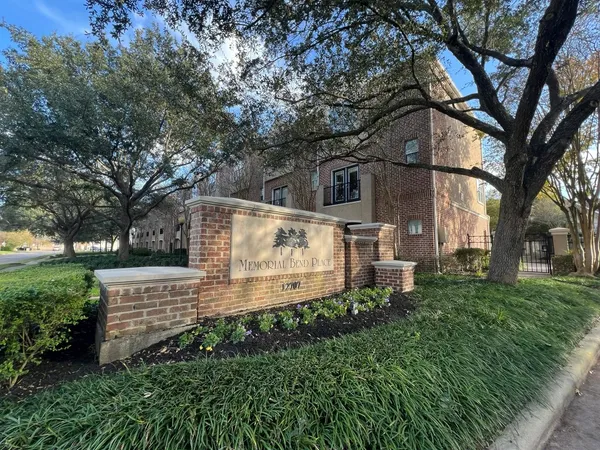 $2,300 | 12707 Boheme Drive, Unit 1101, Houston, TX 77024