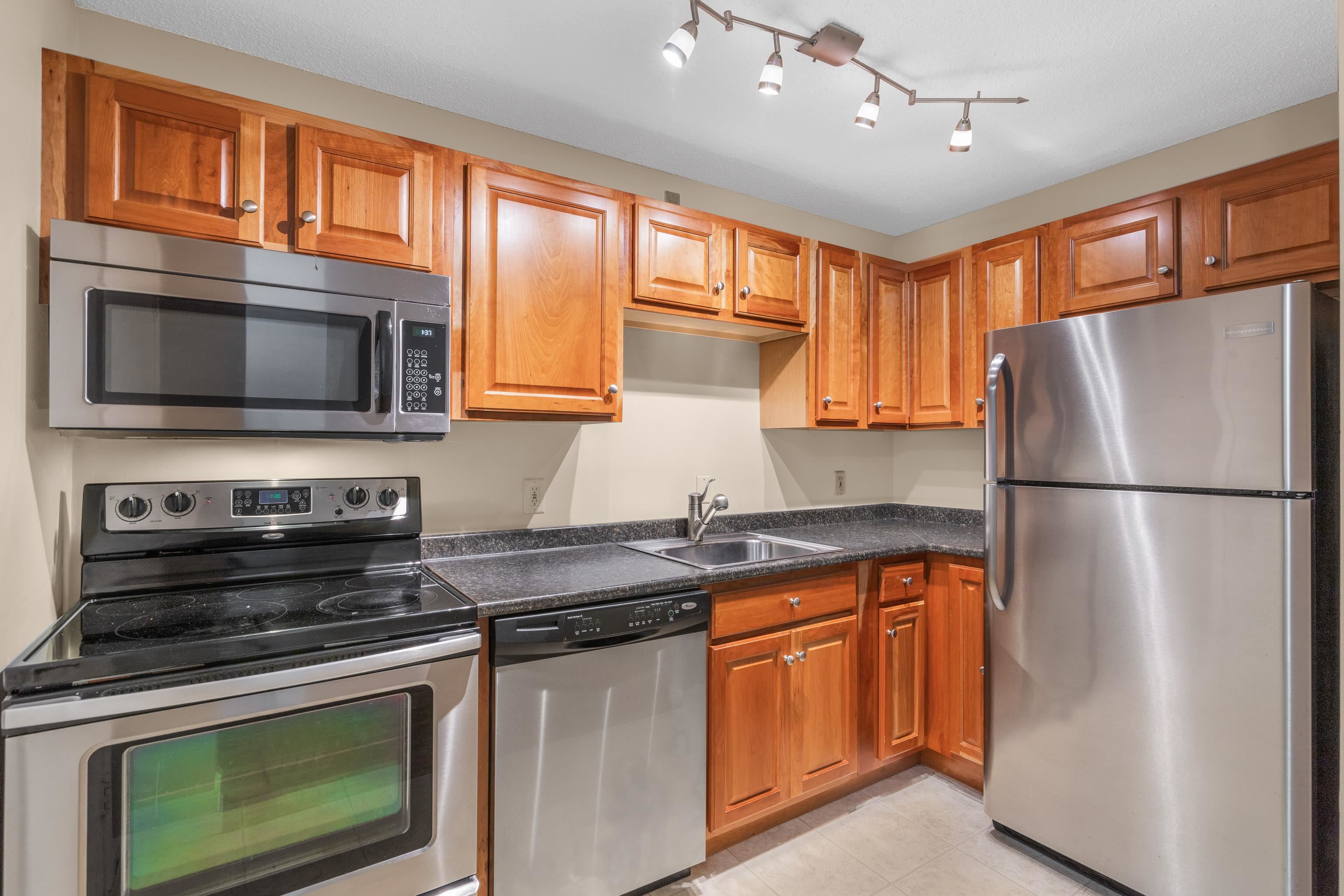 120 Fisherville Road, Unit 122 Concord, NH 03303 - Photo 35 of 37