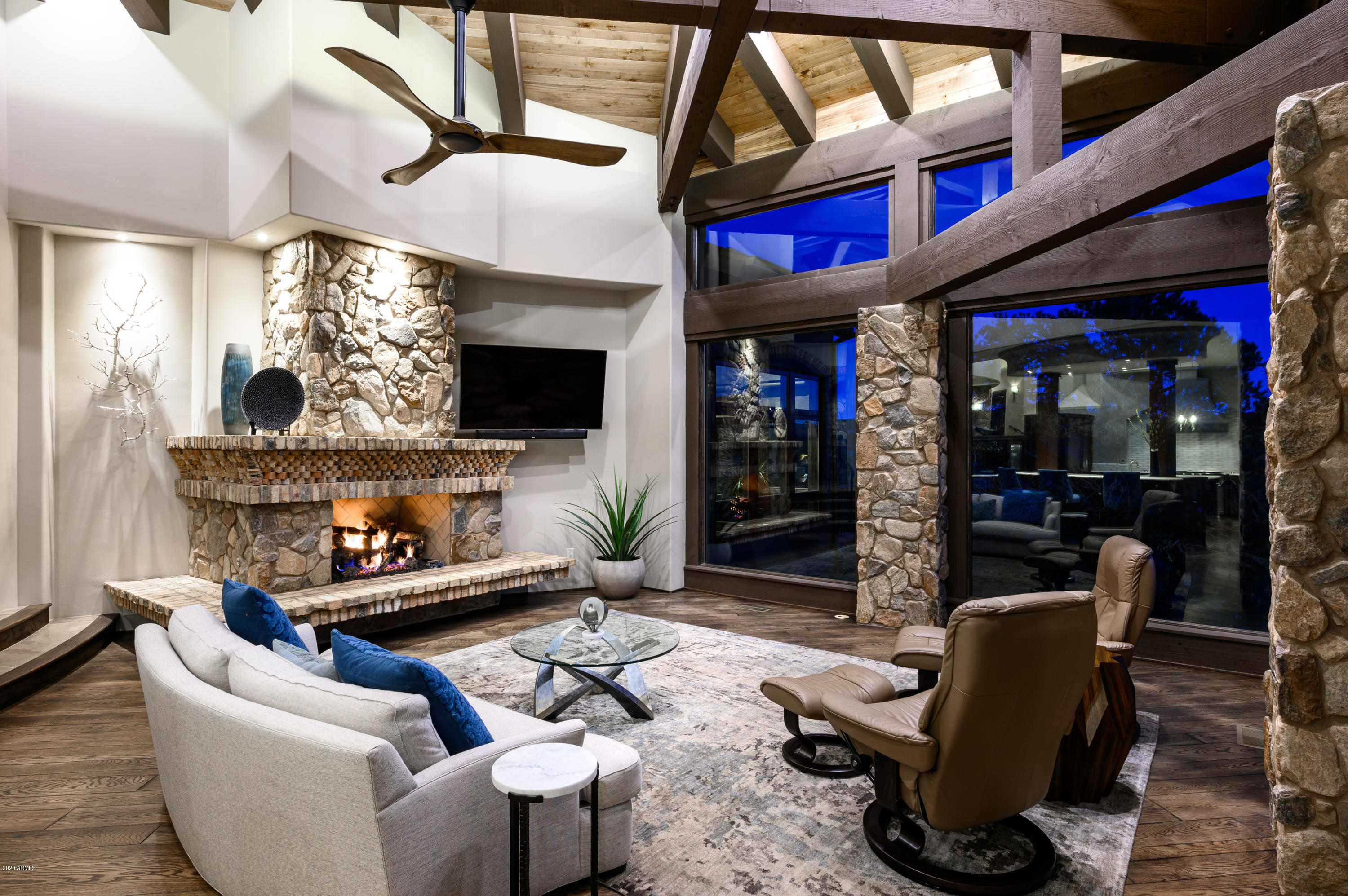 6785 West Almosta Ranch Road Prescott, AZ 86305 - Photo 16 of 48 017_17Living Room Twilight