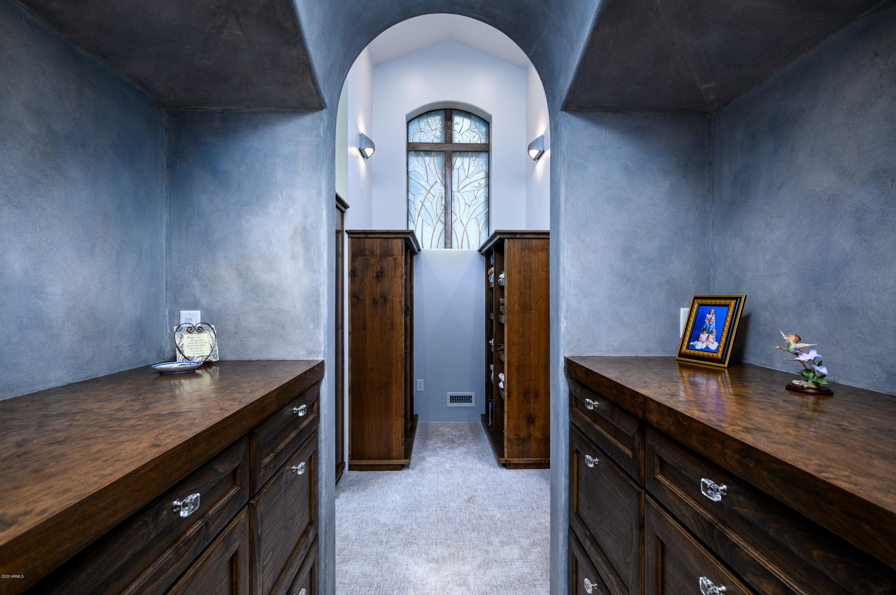 6785 West Almosta Ranch Road Prescott, AZ 86305 - Photo 32 of 48 033_33 Into Closet