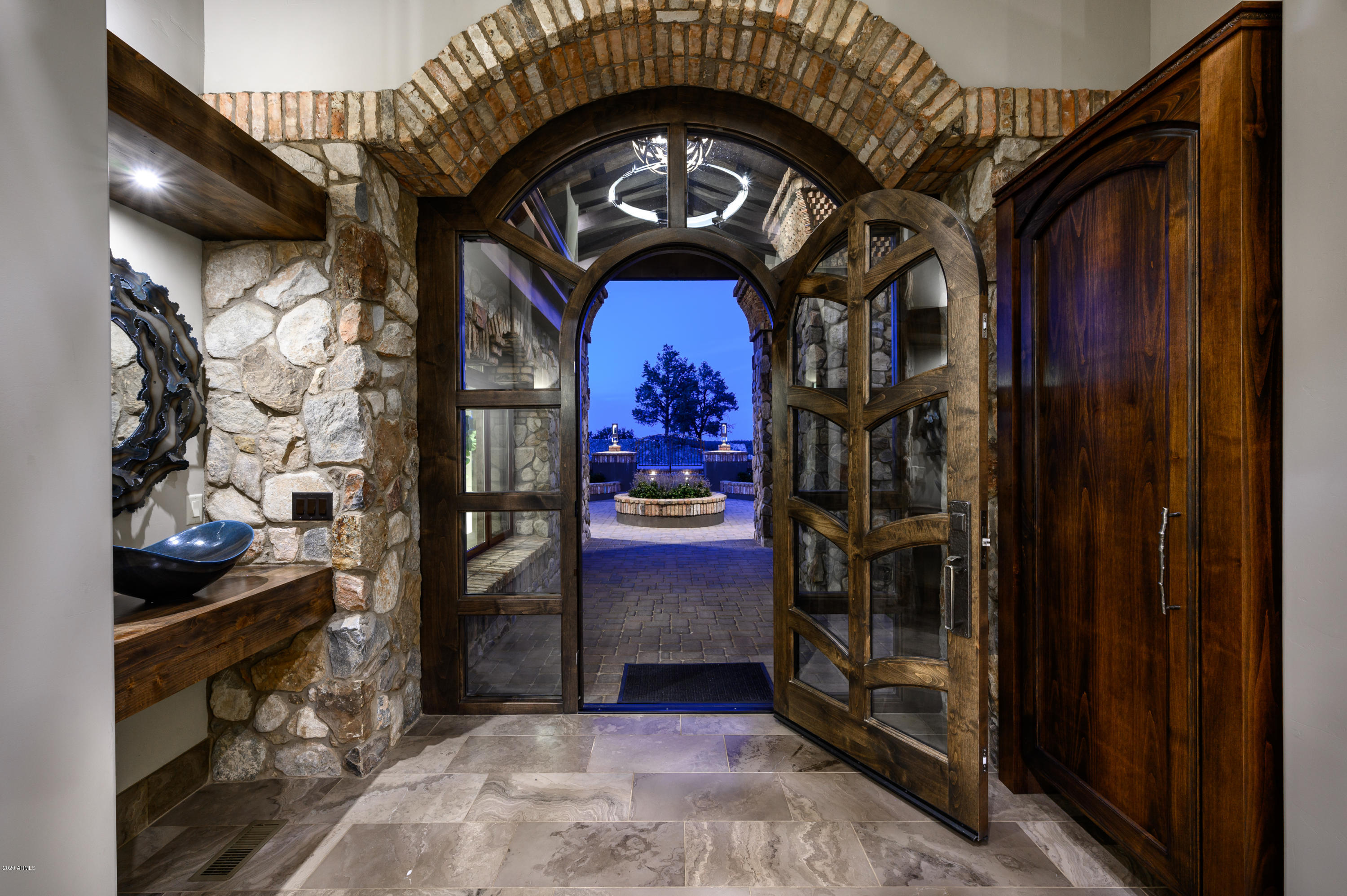6785 West Almosta Ranch Road Prescott, AZ 86305 - Photo 9 of 48 010_10 Entry Foyer