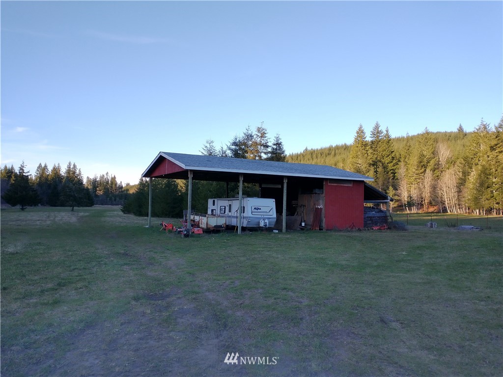 706 Wildwood Road Curtis, WA 98538 - Photo 2 of 31 Gallery Image 2