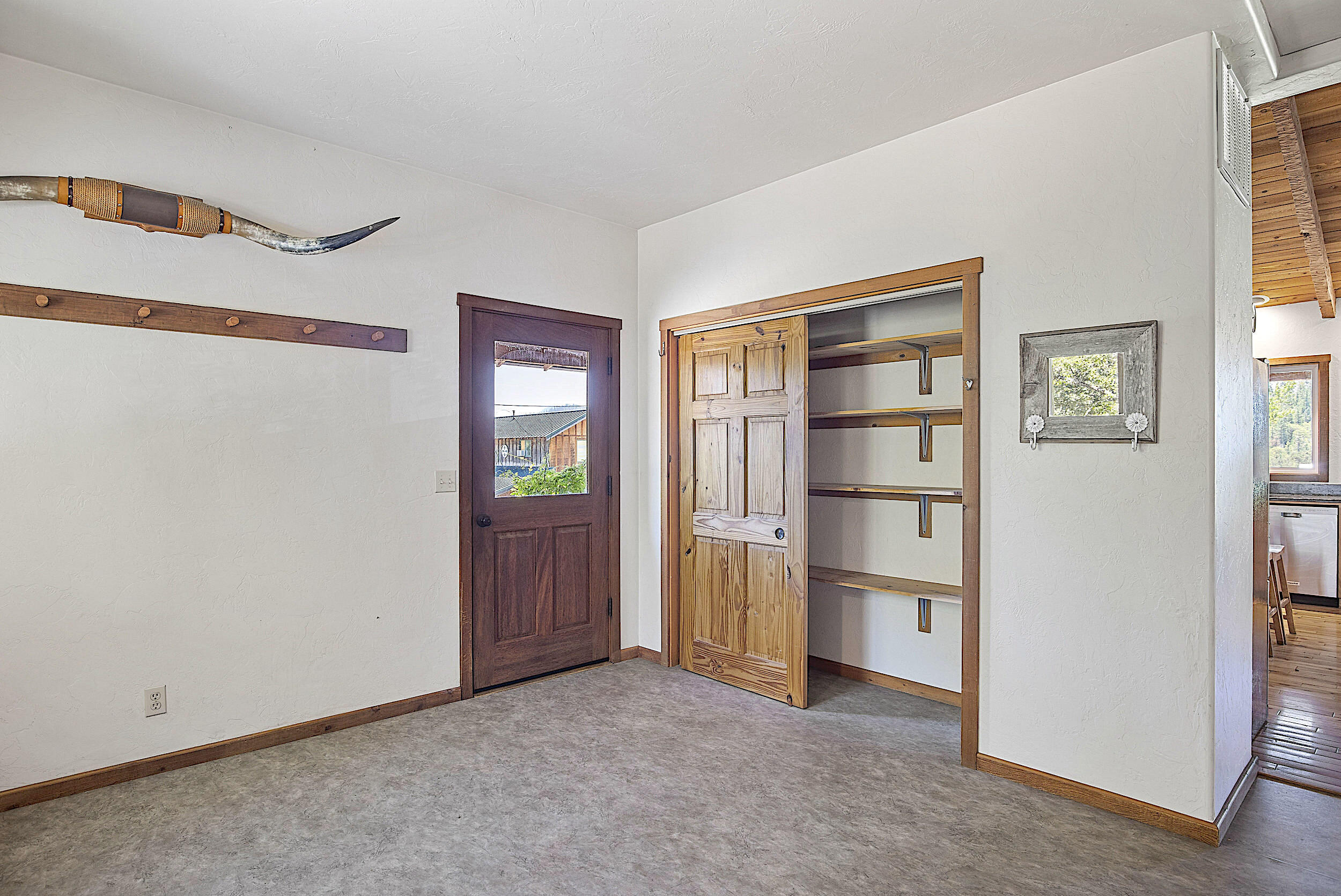 13615 Water Gap Road Williams, OR 97544 - Photo 20 of 75 Gallery Image 20