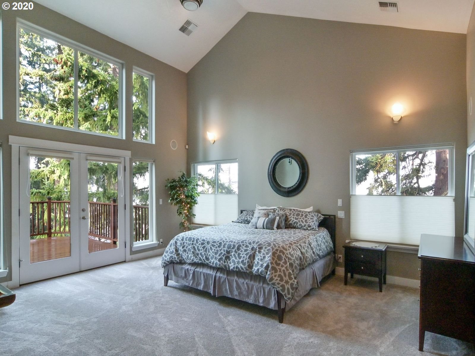 560 South 72nd Street Springfield, OR 97478 - Photo 11 of 32