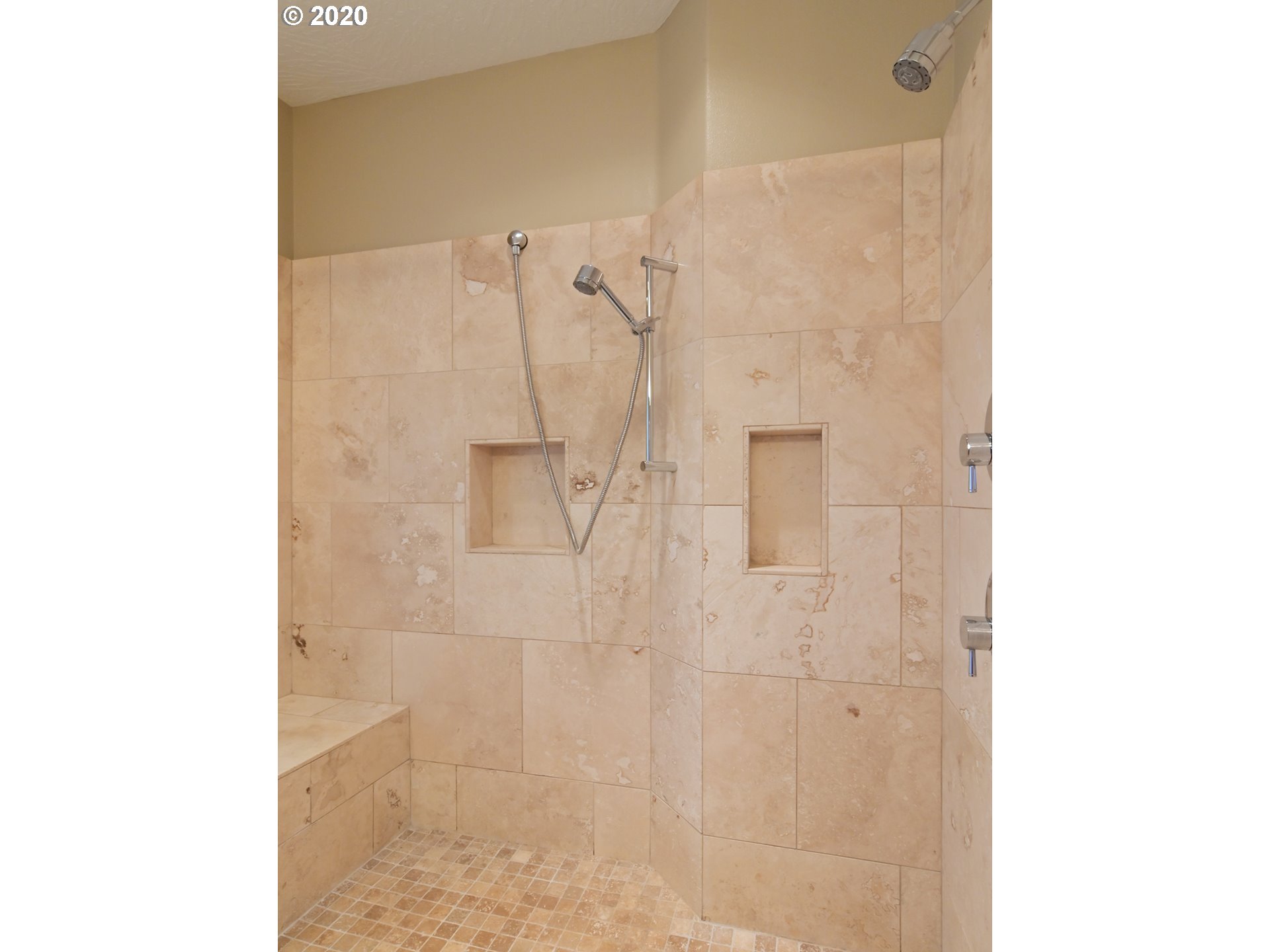 560 South 72nd Street Springfield, OR 97478 - Photo 15 of 32