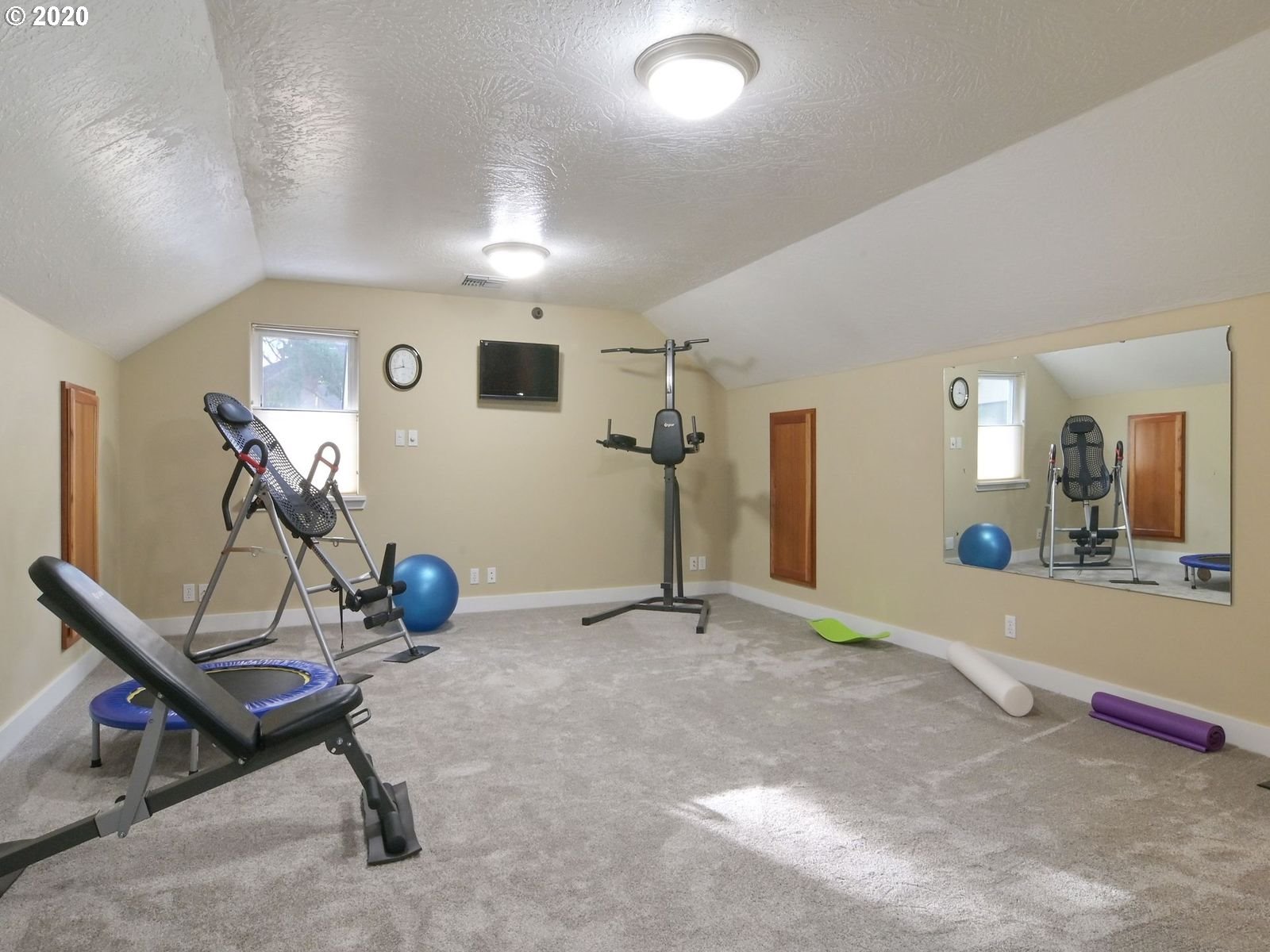 560 South 72nd Street Springfield, OR 97478 - Photo 19 of 32