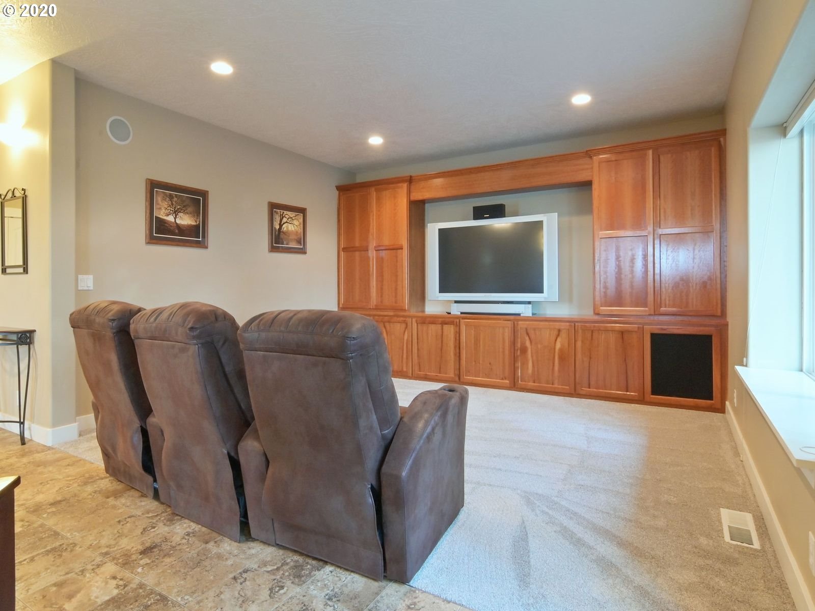 560 South 72nd Street Springfield, OR 97478 - Photo 22 of 32