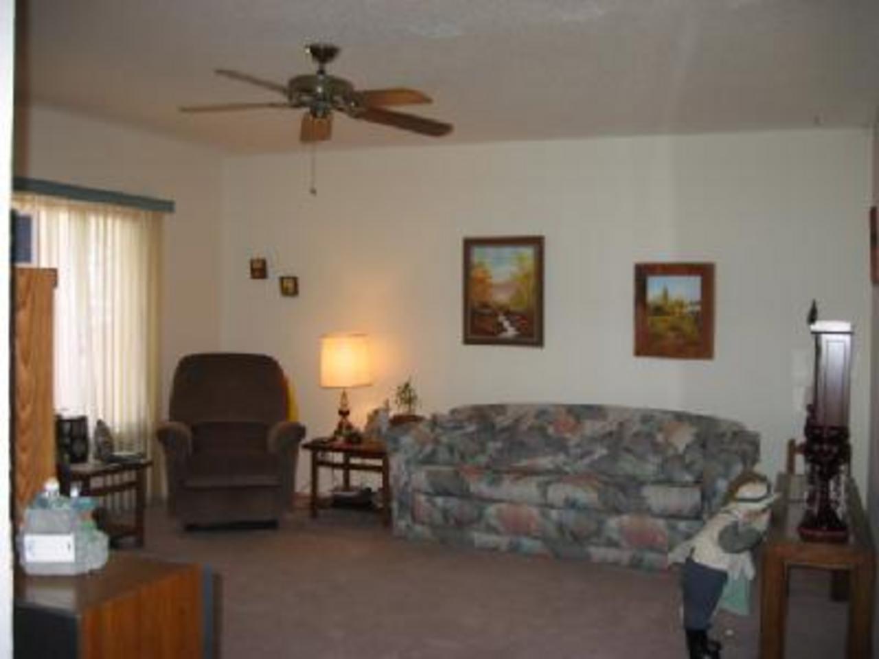 906 South Pantano Road Tucson, AZ 85710 - Photo 4 of 10 Gallery Image 4