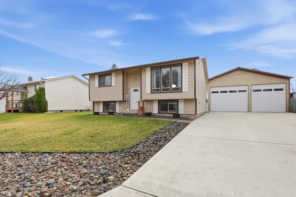 $550,000 | 18104 East Maxwell Avenue, Spokane Valley, WA 99016