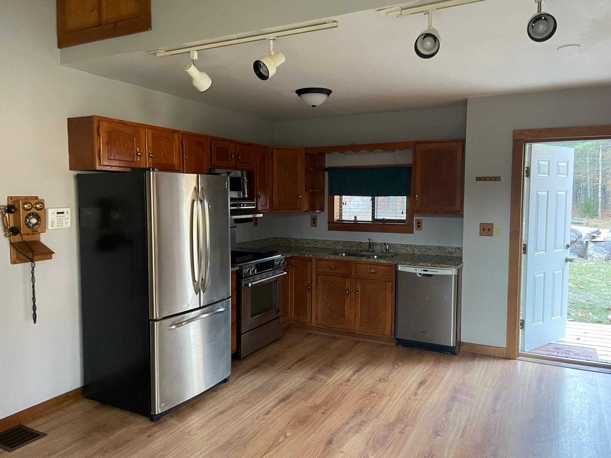 204 Dorrs Corner Road Ossipee, NH 03814 - Photo 5 of 19