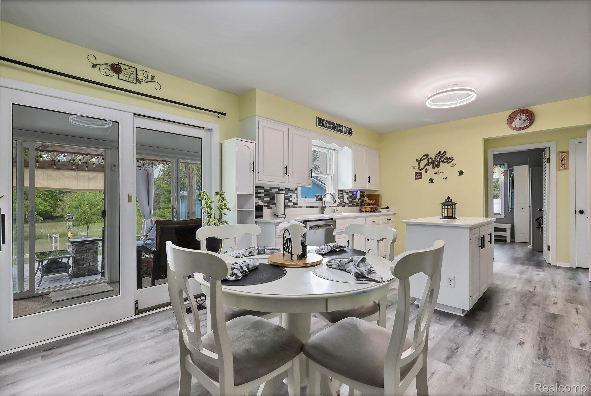 6070 Atlas Road Grand Blanc, MI 48439 - Photo 15 of 43 11.jpeg