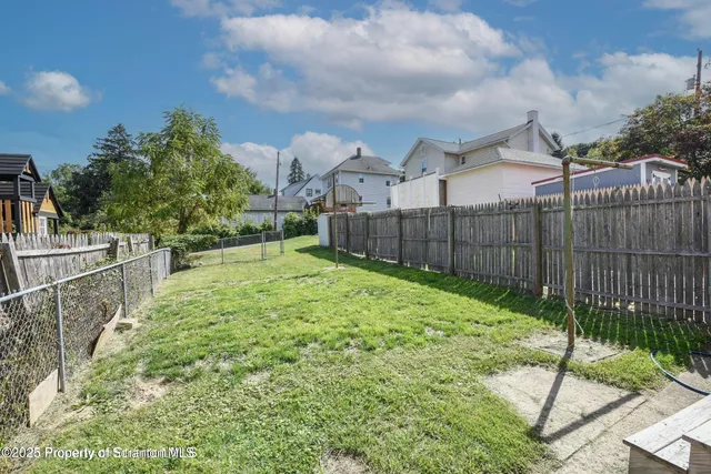 $1,600 | 1225 South Irving Avenue, Scranton, PA 18505