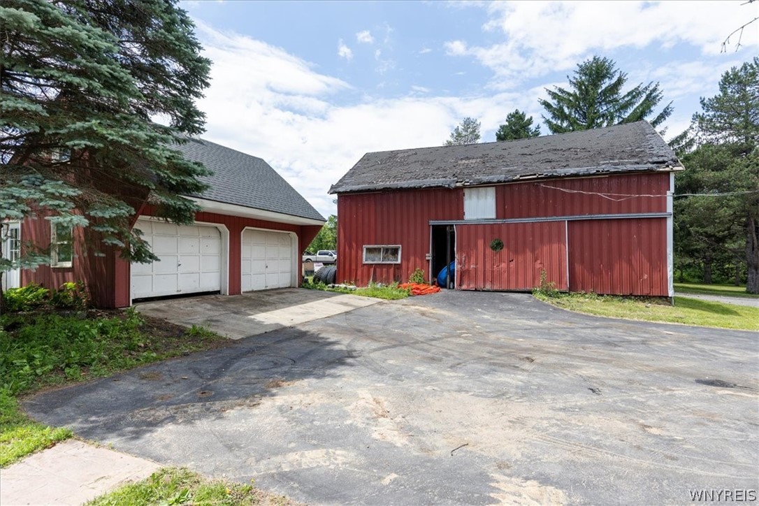 534 Akron Road Akron, NY 14001 - Photo 33 of 37