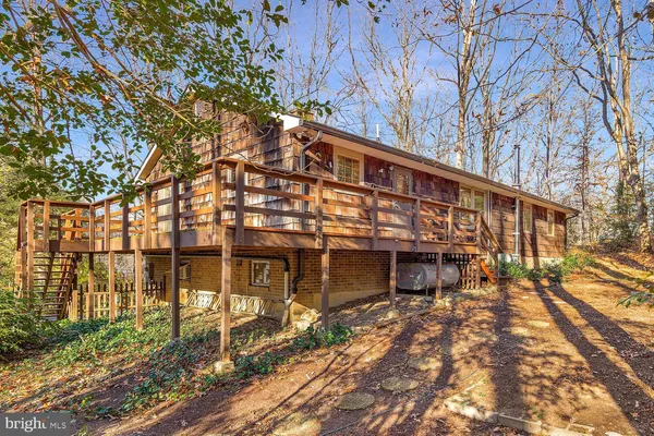 $550,000 | 111 Autumn Court, Huntingtown, MD 20639