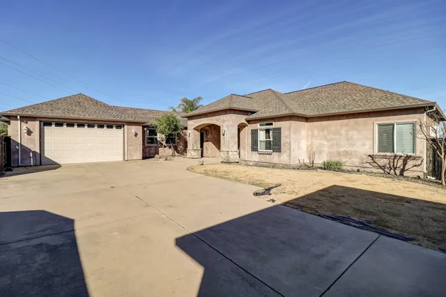 $735,000 | 1513 Brinn Drive, Redding, CA 96001