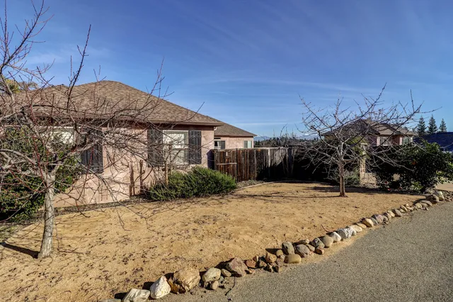 $735,000 | 1513 Brinn Drive, Redding, CA 96001