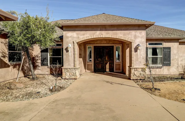 $735,000 | 1513 Brinn Drive, Redding, CA 96001