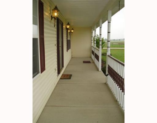 300 West Sparrow Road Springfield, OH 45502 - Photo 4 of 12