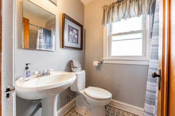 $275,000 | 5255 South Menard Avenue, Chicago, IL 60638