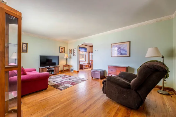 $275,000 | 5255 South Menard Avenue, Chicago, IL 60638