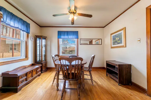 $275,000 | 5255 South Menard Avenue, Chicago, IL 60638