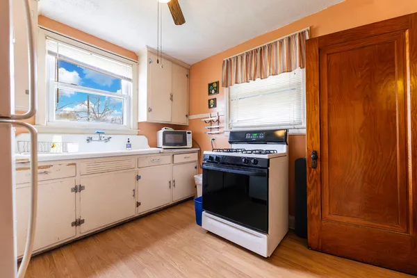 $275,000 | 5255 South Menard Avenue, Chicago, IL 60638