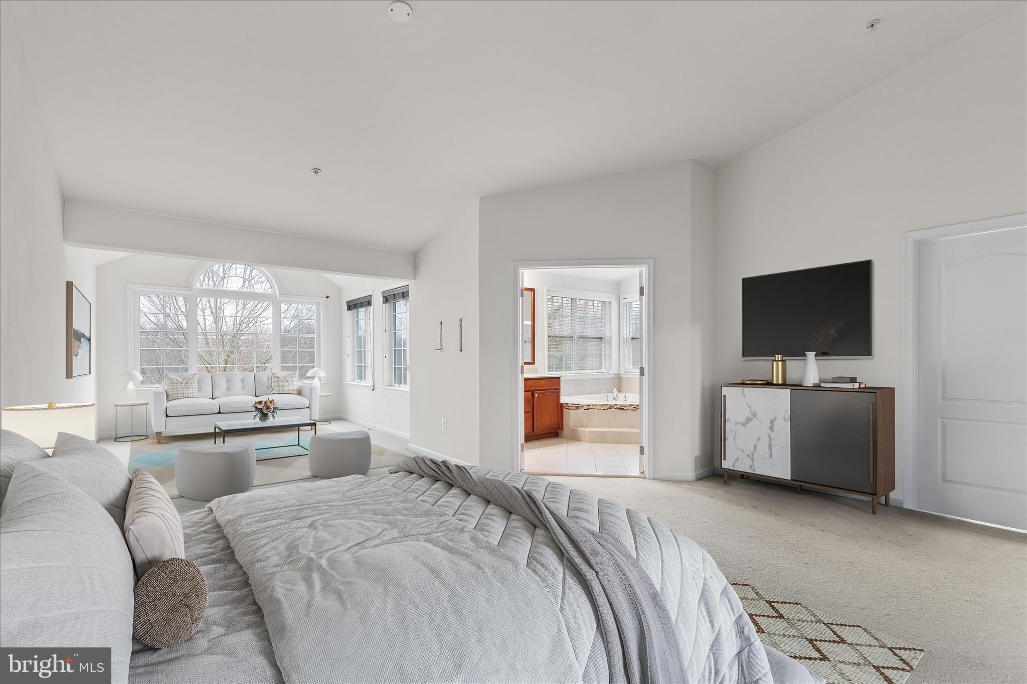 4025 Ranch Road Upper Marlboro, MD 20772 - Photo 29 of 50 Owner Suite Virtual Staging