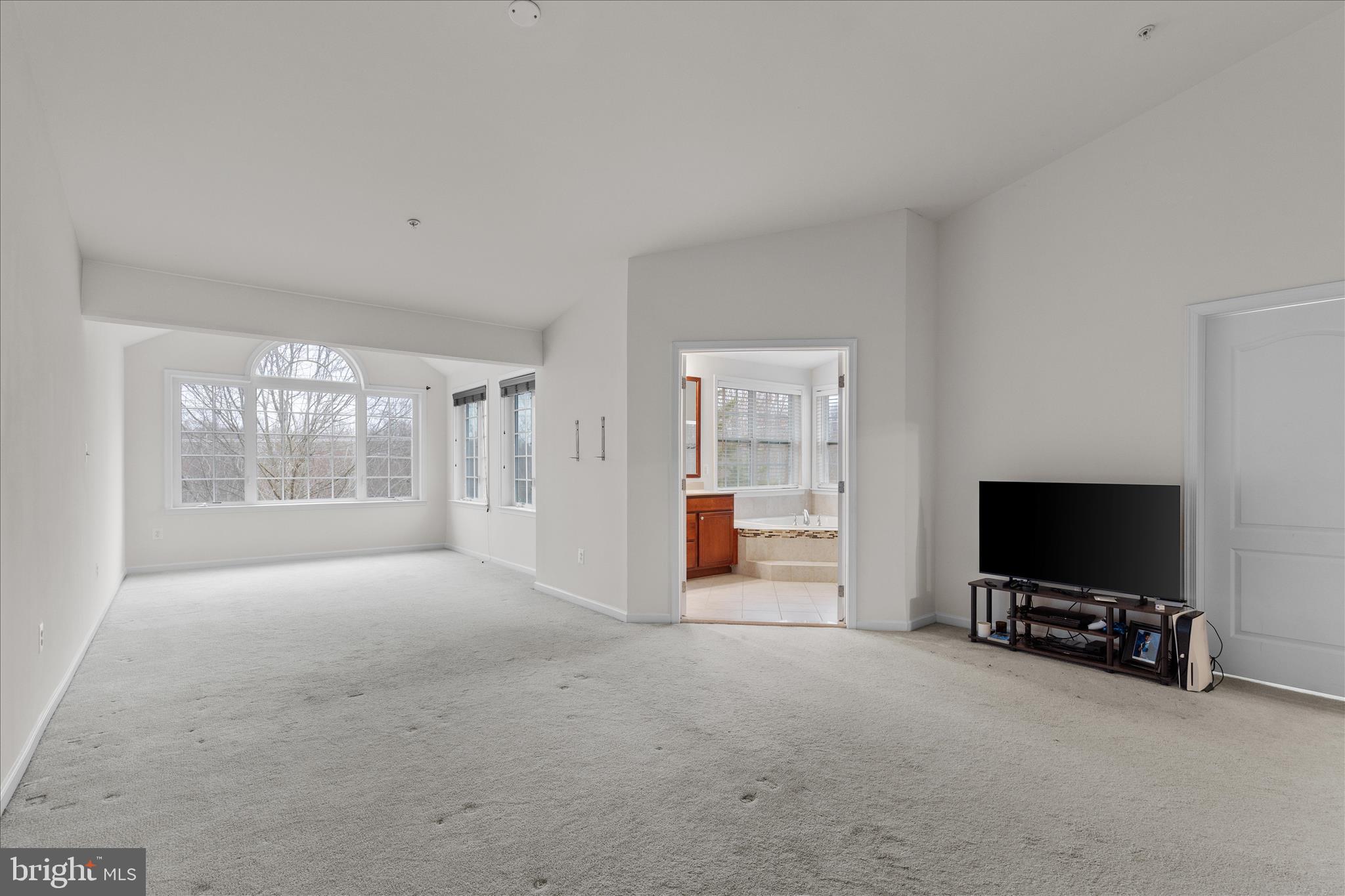 4025 Ranch Road Upper Marlboro, MD 20772 - Photo 30 of 50 Owner Suite