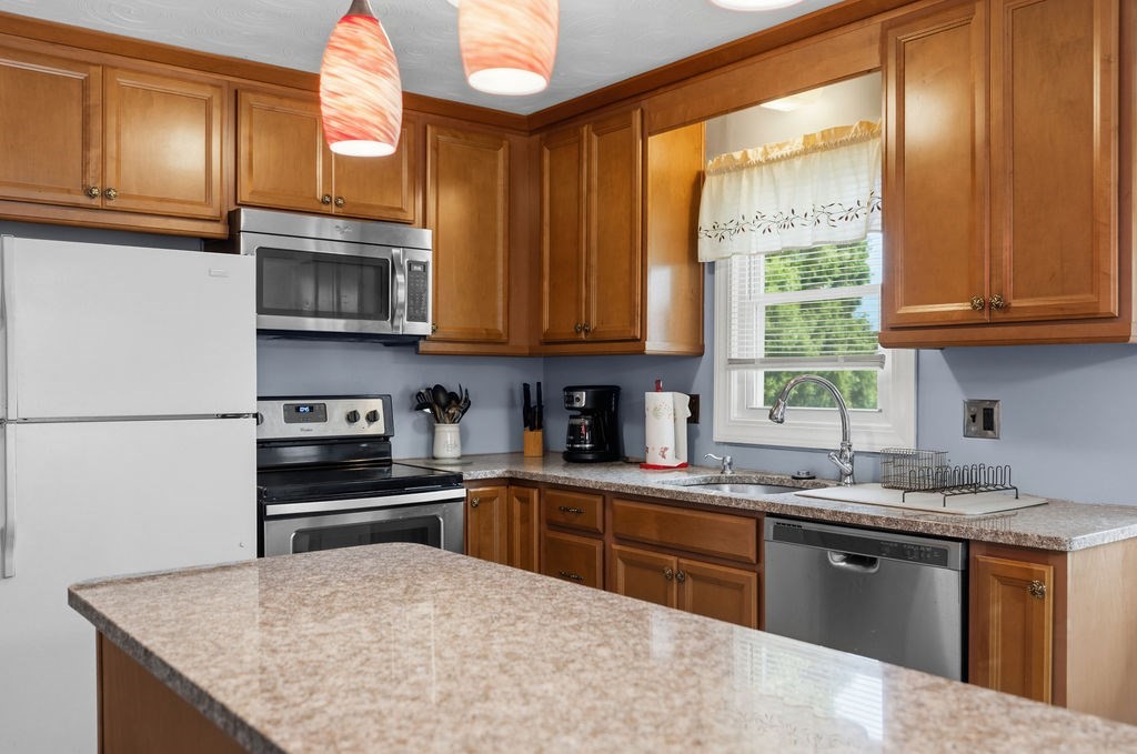 117 Fales Road Bristol, RI 02809 - Photo 27 of 42