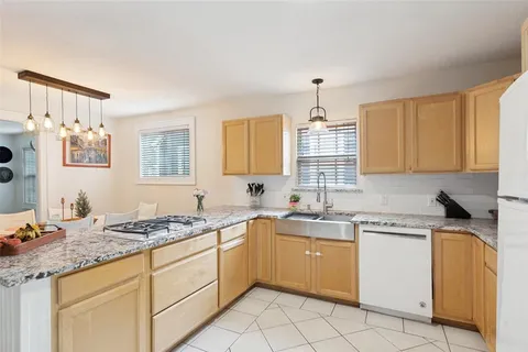 $498,000 | 3912 Byers Avenue, Fort Worth, TX 76107