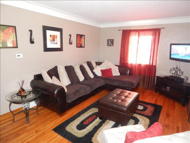 1941 Erie Road Erie, MI 48133 - Photo 2 of 13 Living Room View 1