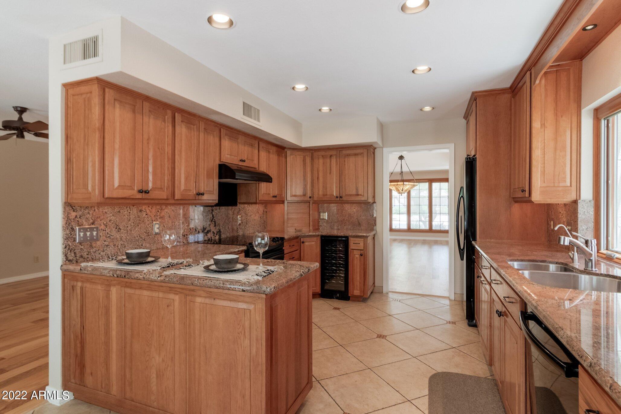 4557 East Corral Road Phoenix, AZ 85044 - Photo 8 of 40 Corral (24).jpg-SMALL
