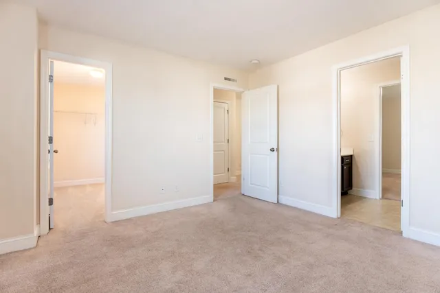 $465,000 | 105 Grimsby Road, Savannah, GA 31407