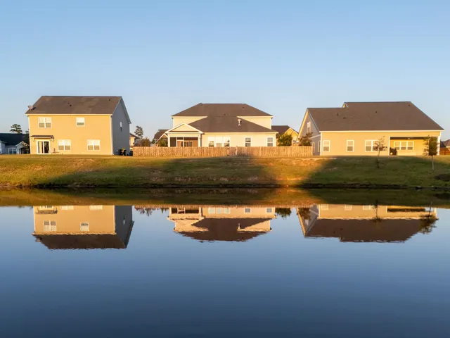 $465,000 | 105 Grimsby Road, Savannah, GA 31407