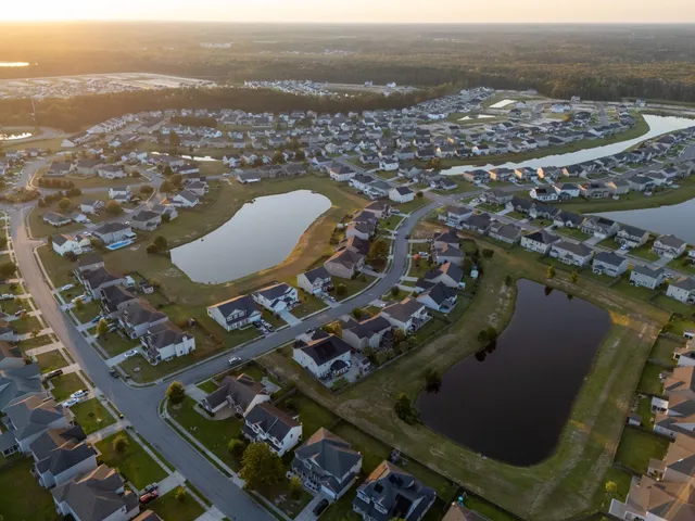 $465,000 | 105 Grimsby Road, Savannah, GA 31407