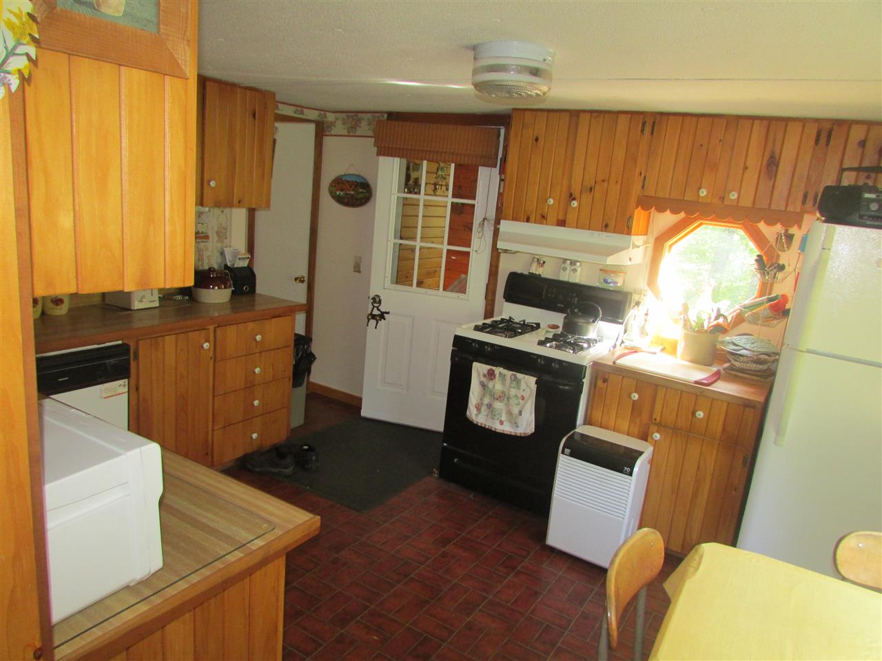 2482 Centerbar Road Barton, VT 05875 - Photo 5 of 34 Gallery Image 5