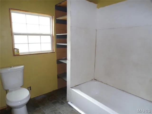 $50,000 | 709 1st Street, Gillespie, IL 62033