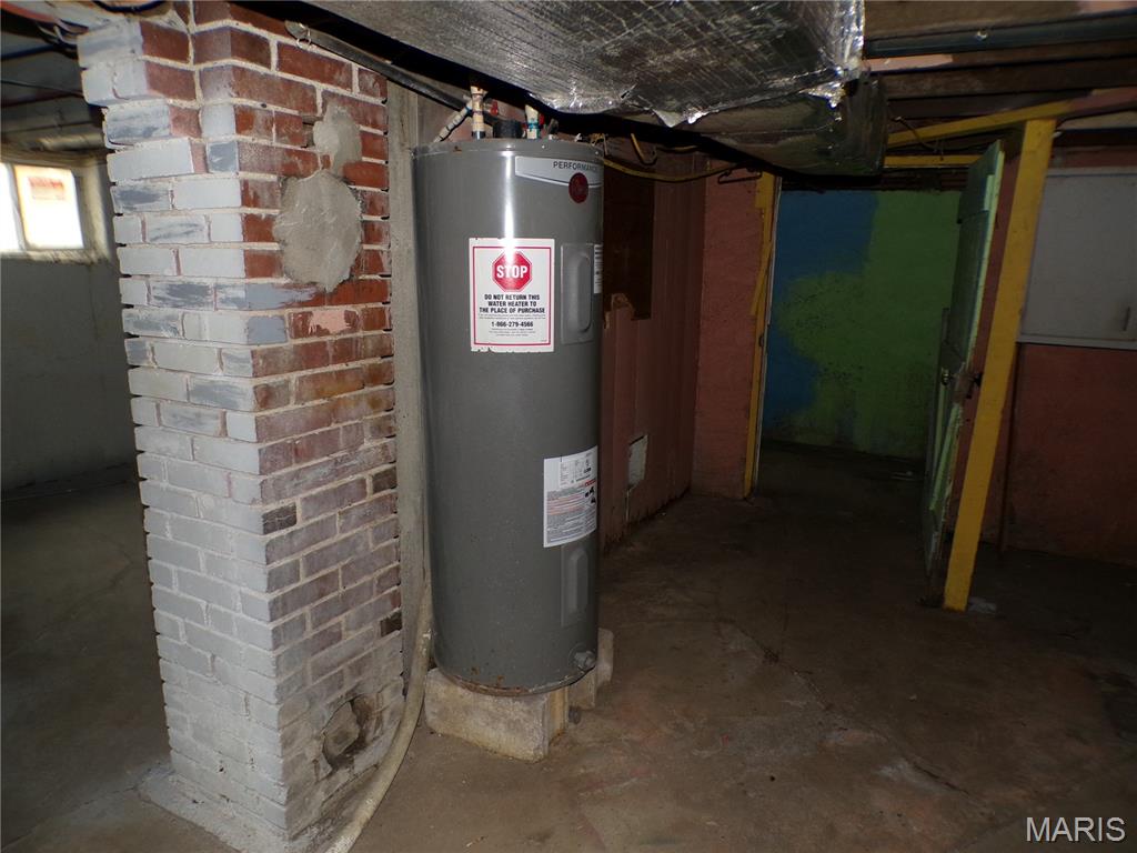 709 1st Street Gillespie, IL 62033 - Photo 29 of 31