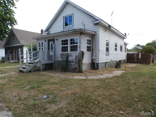 $50,000 | 709 1st Street, Gillespie, IL 62033