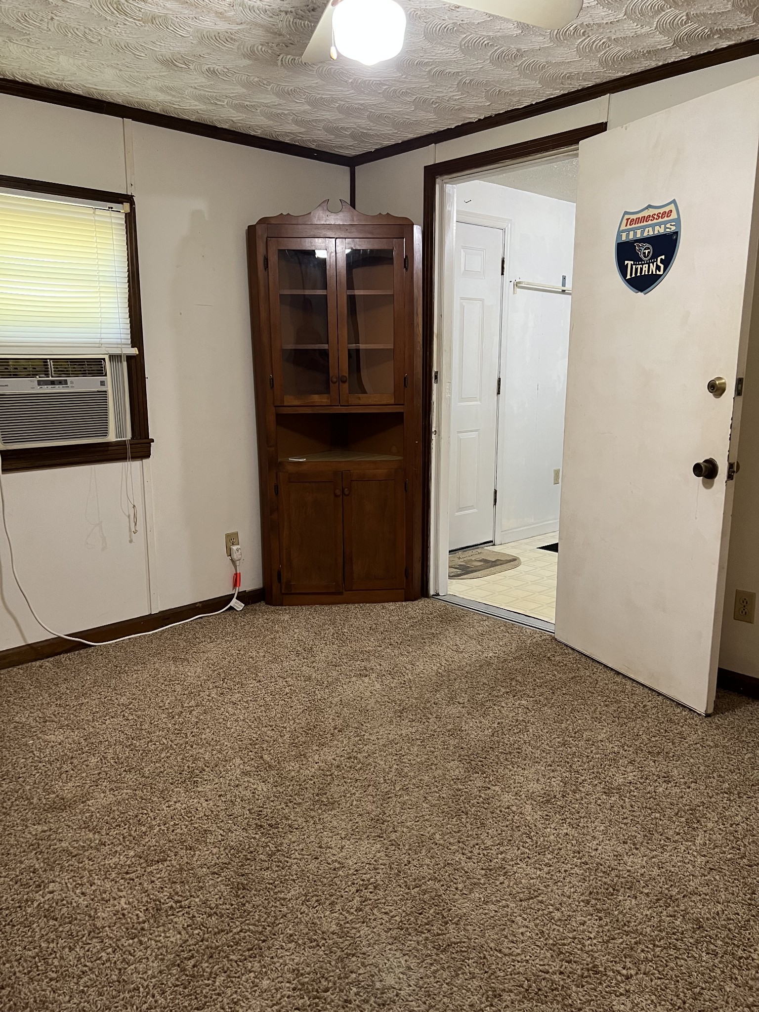 272 Clubbs Road Portland, TN 37148 - Photo 15 of 29 a view of an empty room and a window