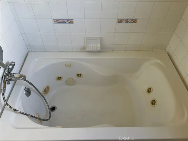 $2,395 | 1363 Masselin Avenue, Los Angeles, CA 90019