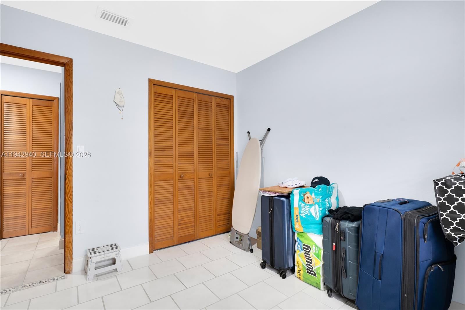 1142 Southwest 138th Court Miami, FL 33184 - Photo 29 of 50 a view of an entryway with workspace