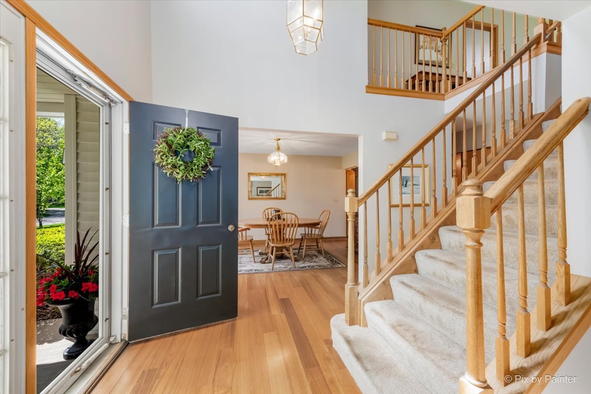 121 Hampton Street Cary, IL 60013 - Photo 5 of 56