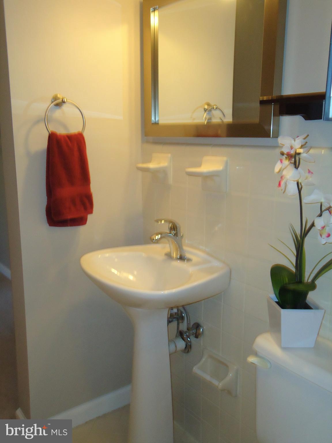 55 Skyhill Road, Unit 303 Alexandria, VA 22314 - Photo 21 of 28 Gallery Image 21