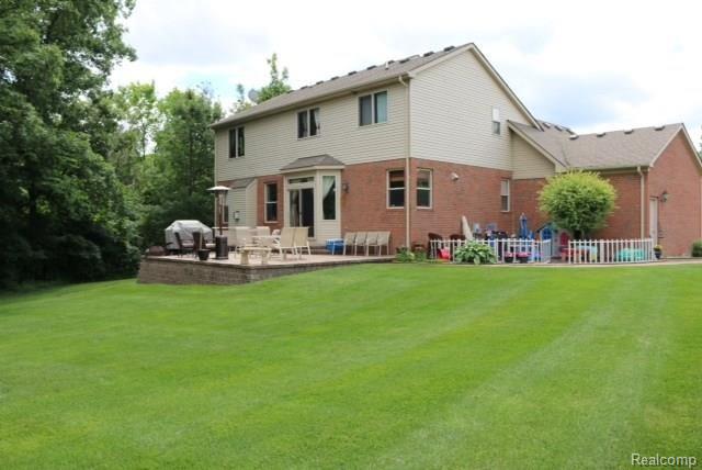 3169 Grand Park Rochester, MI 48307 - Photo 7 of 30 BACK.jpg