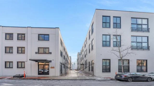 $599,000 | 518 Gregory Avenue, Unit C413, Weehawken, NJ 07086